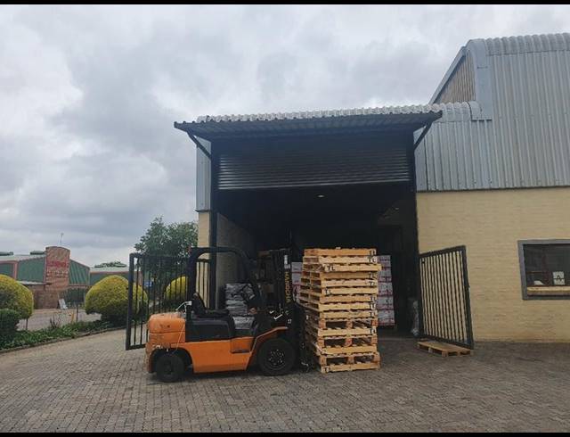 INDUSTRIAL PROPERTY TO RENT IN HENNOPS PARK INDUSTRIAL